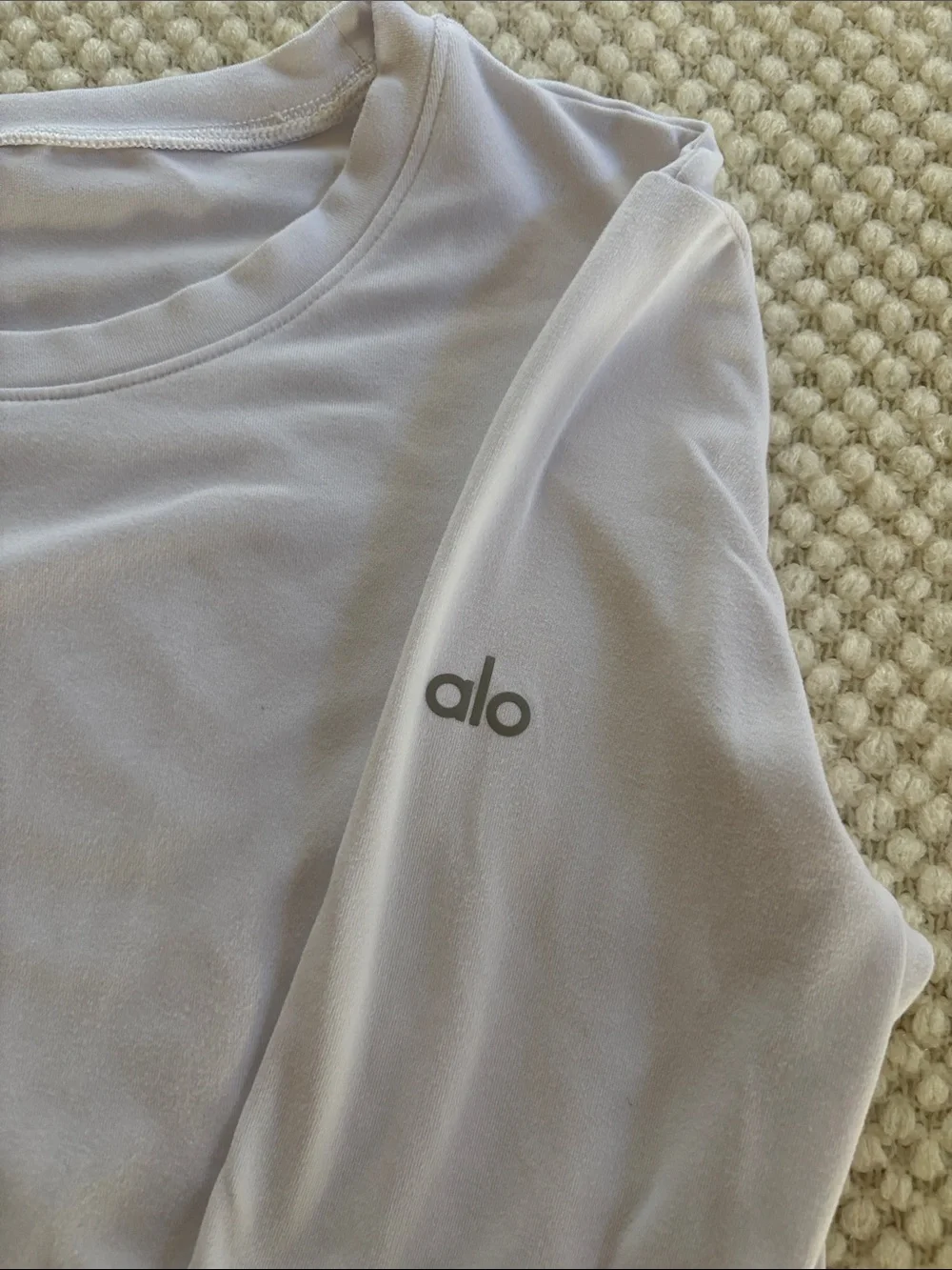 ALO Yoga Long Sleeve Tee